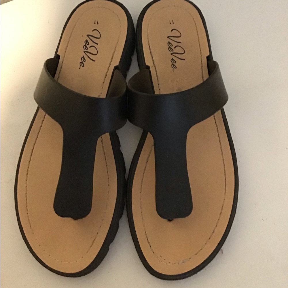 -- VeeVee Sandals.     NWOT